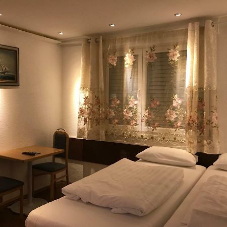 Tu Ferienzimmer In Ulm Stadtmitte Экстерьер фото